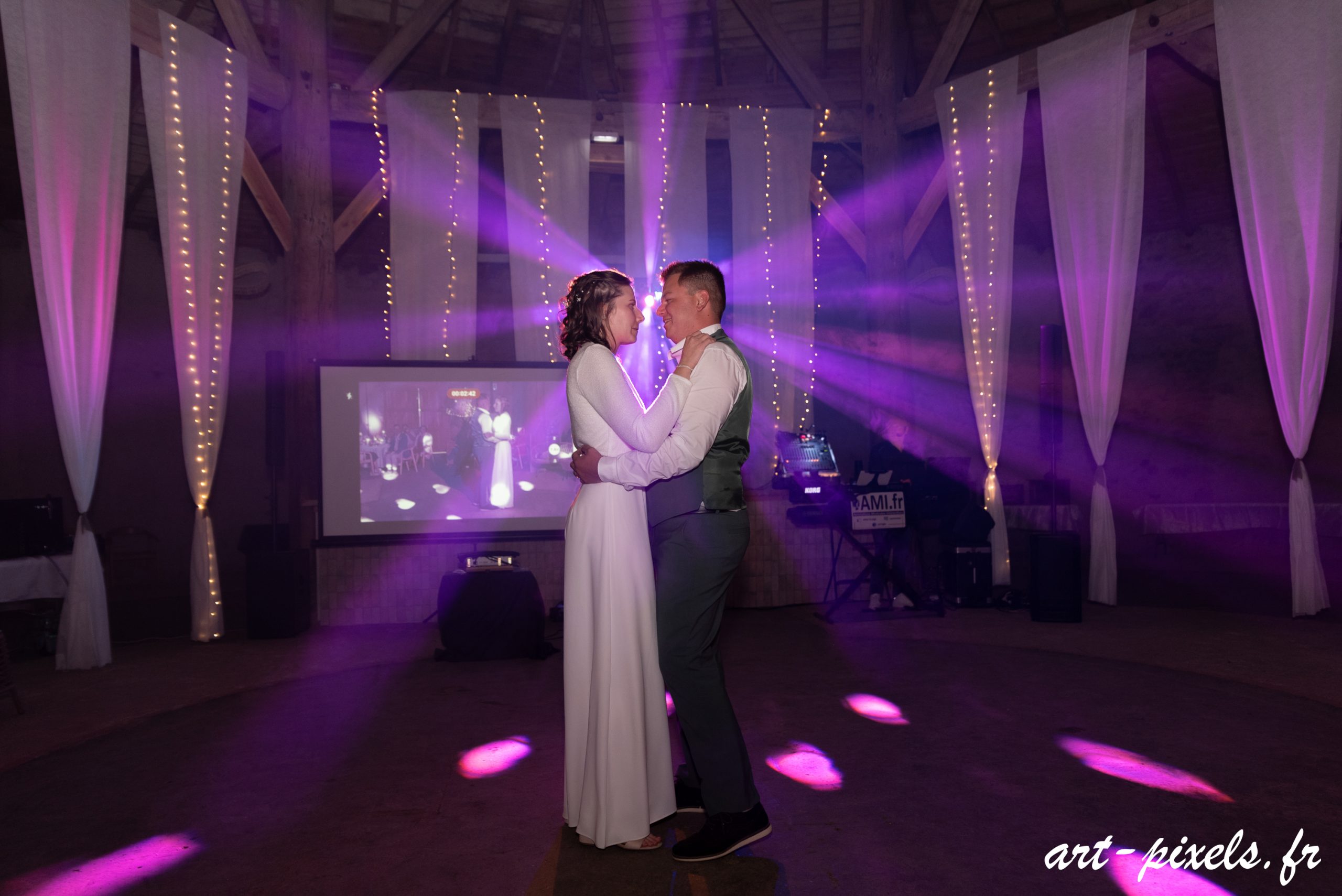 Ouverture de bal de mariage animée par AMI – DJ animateur mariage Loire